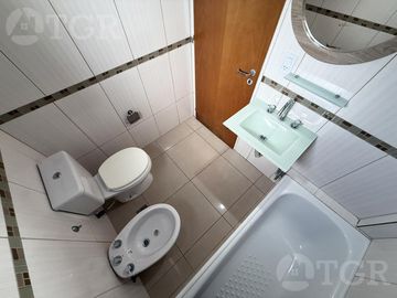 PH de 3 ambientes en venta con patio y cochera en Ramos Mejía