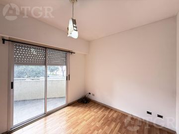 PH de 3 ambientes en venta con patio y cochera en Ramos Mejía