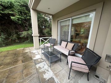 Country St Thomas Sur Canning