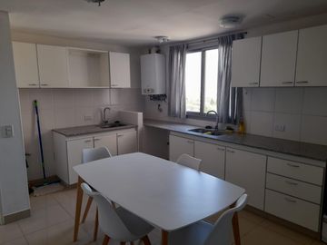 EXCELENTE DEPTO 2 DORM CERCA DEL CENTRO