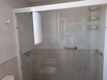 EXCELENTE DEPTO 2 DORM CERCA DEL CENTRO