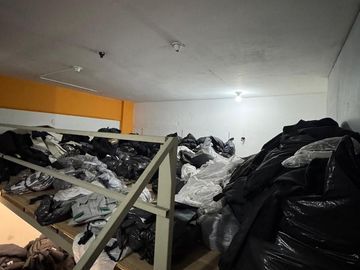 Venta Casa La Tablada Patio Terraza y Local Comercial