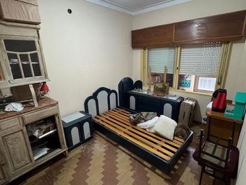 Venta Casa La Tablada Patio Terraza y Local Comercial