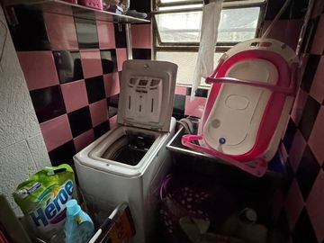 Venta Casa La Tablada Patio Terraza y Local Comercial