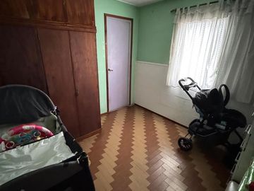 Venta Casa La Tablada Patio Terraza y Local Comercial