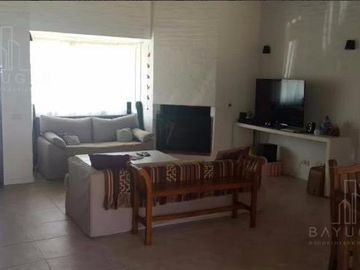 BAYUGAR PROPIEDADES/ CASA/ BARRIO CAMPO CHICO