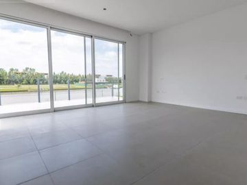 Venta casa 7 amb al río barrio San Juan Villanueva Tigre