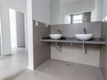 Venta casa 7 amb al río barrio San Juan Villanueva Tigre