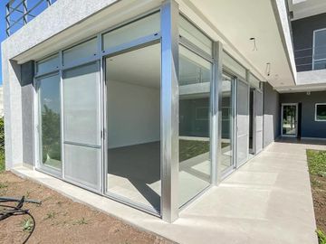 Venta casa 7 amb al río barrio San Juan Villanueva Tigre