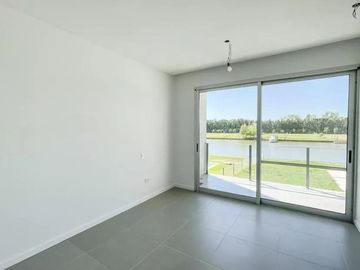 Venta casa 7 amb al río barrio San Juan Villanueva Tigre