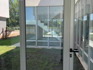 Venta Casa Al Rio San Juan Villanueva Tigre LS