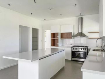 Venta Casa Al Rio San Juan Villanueva Tigre LS