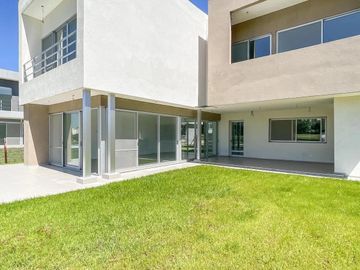 Venta Casa Al Rio San Juan Villanueva Tigre LS