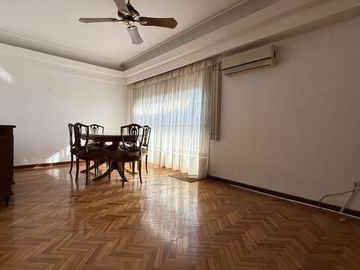 Venta Departamento 3 ambientes con balcón terraza en Villa del Parque