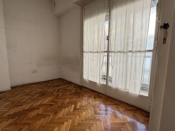 Venta Departamento 3 ambientes con balcón terraza en Villa del Parque