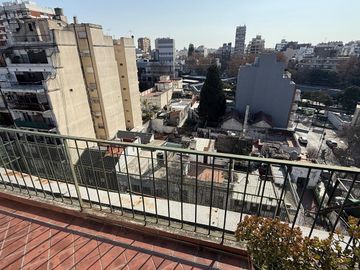 Venta Departamento 3 ambientes con balcón terraza en Villa del Parque