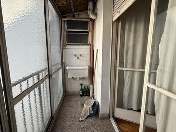 Venta Departamento 3 ambientes con balcón terraza en Villa del Parque