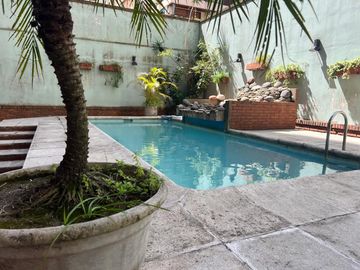 Increible 4 ambientes c/ dep. - cochera - baulera - vig. 24 hs. - sum - piscina