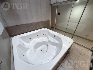 Departamento con amenities en Ramon Falcon