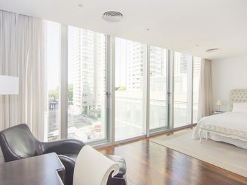 Los Molinos - 5 ambientes con 2 cocheras - Puerto Madero