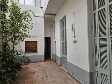 Propiedad en venta en Barracas ex-hotel.