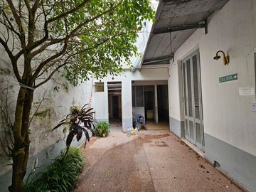 Propiedad en venta en Barracas ex-hotel.