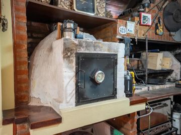 Casa en venta - 3 Dormitorios 4 Baños - Santos Lugares