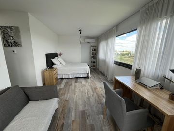 Casa en Venta 5 dormitorios con amplios espacios y comodidades, luminosa! Ceibos puertos del Lago