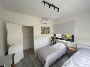 Casa en Venta 5 dormitorios con amplios espacios y comodidades, luminosa! Ceibos puertos del Lago