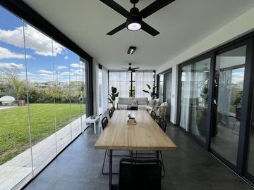 Casa en Venta 5 dormitorios con amplios espacios y comodidades, luminosa! Ceibos puertos del Lago