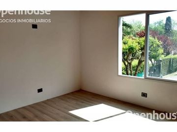 VENTA DUPLEX 2 DORM. EN BARRIO LOS JAZMINES