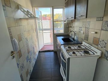 Departamento en Complejo  Mil Viviendas