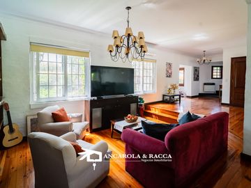 Venta en Country San Diego. Importante propiedad en esquina con 3000 mts de parque.