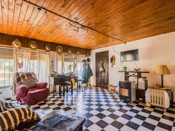 Venta Casa Quinta 4 ambientes con pileta en Petion Cañuelas