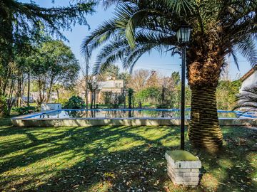 Venta Casa Quinta 4 ambientes con pileta en Petion Cañuelas