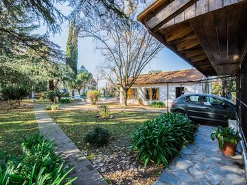 Venta Casa Quinta 4 ambientes con pileta en Petion Cañuelas