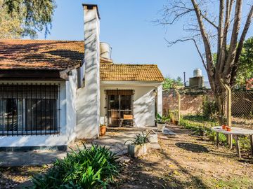 Venta Casa Quinta 4 ambientes con pileta en Petion Cañuelas