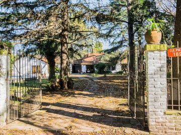 Venta Casa Quinta 4 ambientes con pileta en Petion Cañuelas