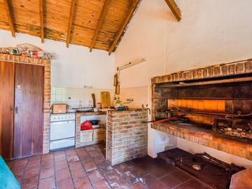 Venta Casa Quinta 4 ambientes con pileta en Petion Cañuelas