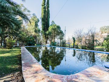 Venta Casa Quinta 4 ambientes con pileta en Petion Cañuelas