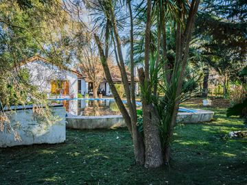 Venta Casa Quinta 4 ambientes con pileta en Petion Cañuelas