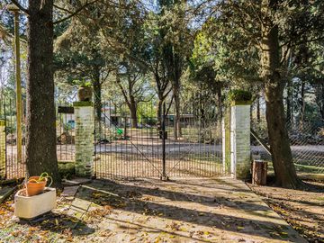 Venta Casa Quinta 4 ambientes con pileta en Petion Cañuelas