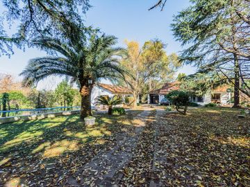 Venta Casa Quinta 4 ambientes con pileta en Petion Cañuelas