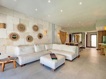 Departamento de 3 recamaras con alberca y vista al mar en venta