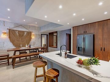 Departamento de 3 recamaras con alberca y vista al mar en venta