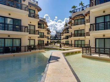 Departamento de 3 recamaras con alberca y vista al mar en venta