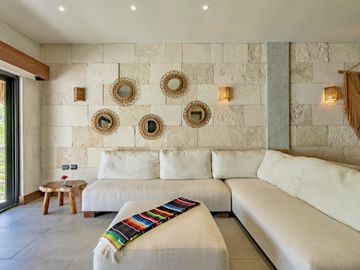 Departamento de 3 recamaras con alberca y vista al mar en venta