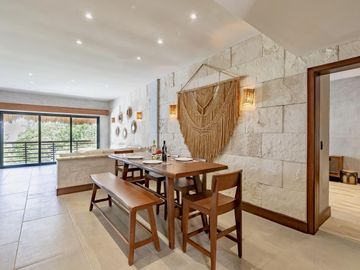 Departamento de 3 recamaras con alberca y vista al mar en venta