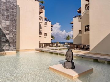 Departamento de 3 recamaras con alberca y vista al mar en venta