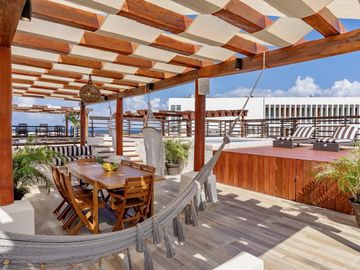 Departamento de 3 recamaras con alberca y vista al mar en venta